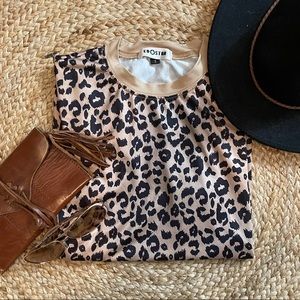 Leopard print T-shirt